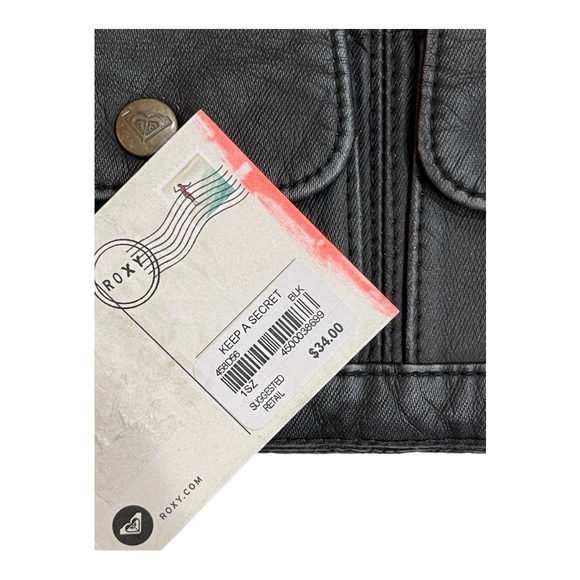 **NWT** Roxy Vintage Faux Leather Black Wristlet Wrap Around Wallet,Zipper Beach - Picture 8 of 8
